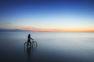 bicyclette, fille, mer, le coucher du soleil