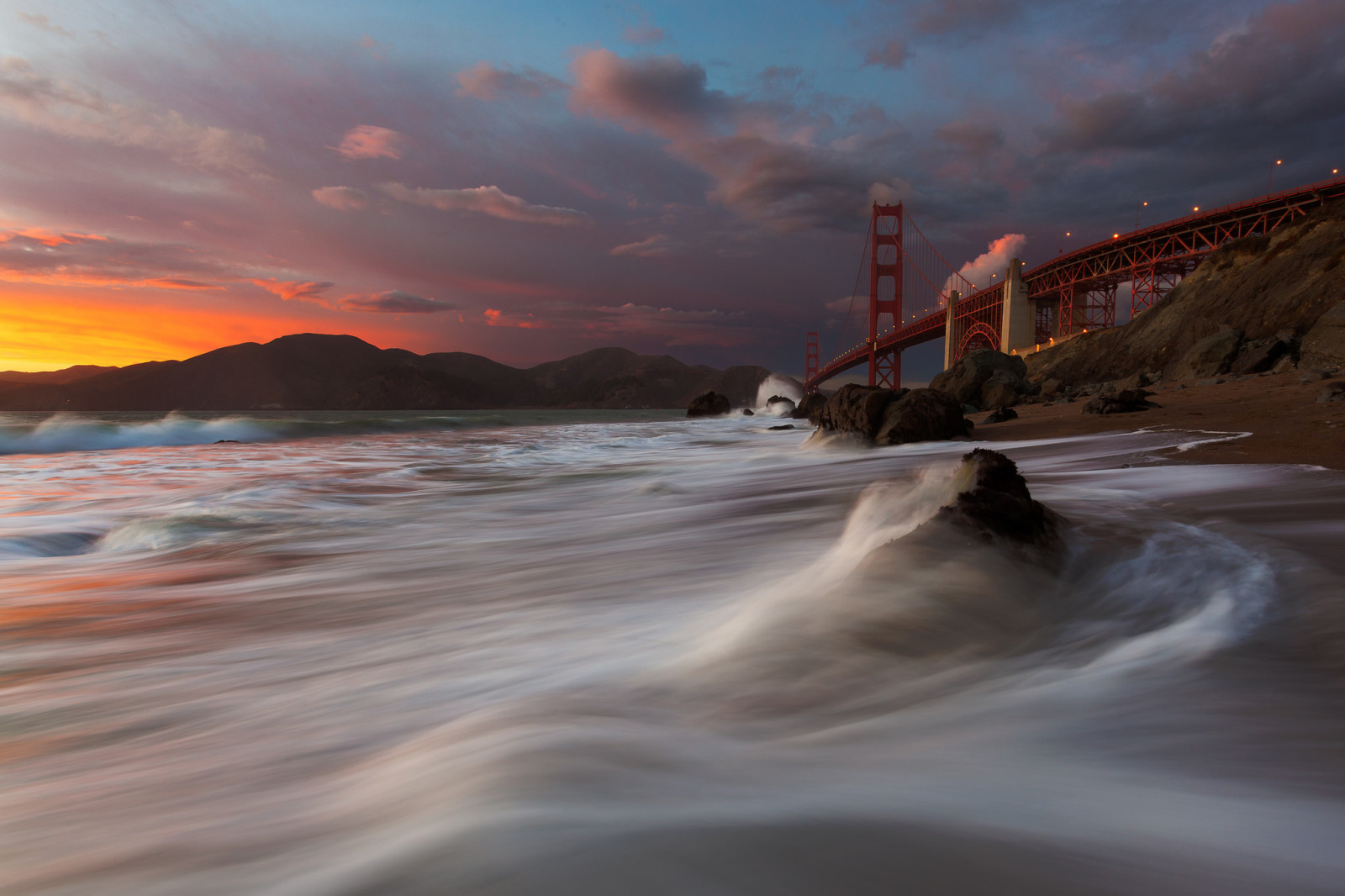 San Francisco, Most Golden Gate, Pláž Marshall