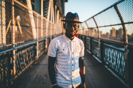 direct look, eyes, hat, lips, men, mesh, New York, shadows