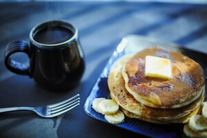 frukost, kaffe, pannkakor