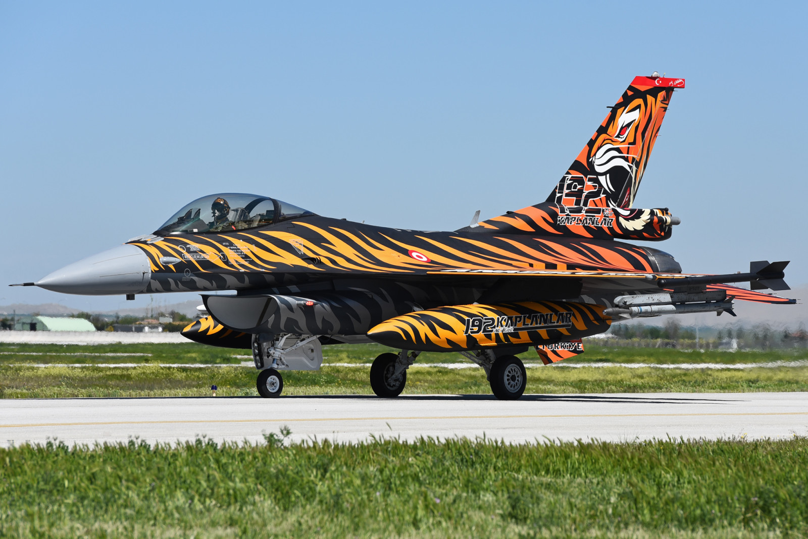 Jagerfly, Kjemper mot falk, F-16C, "Fighting Falcon"