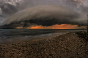 nuvens, lago, noite