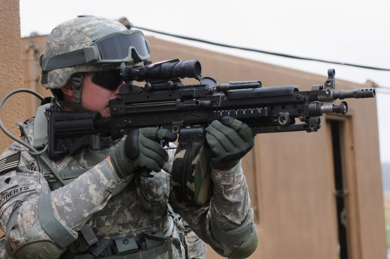 Arma, Soldado, pistola, perlas, gafas de protección