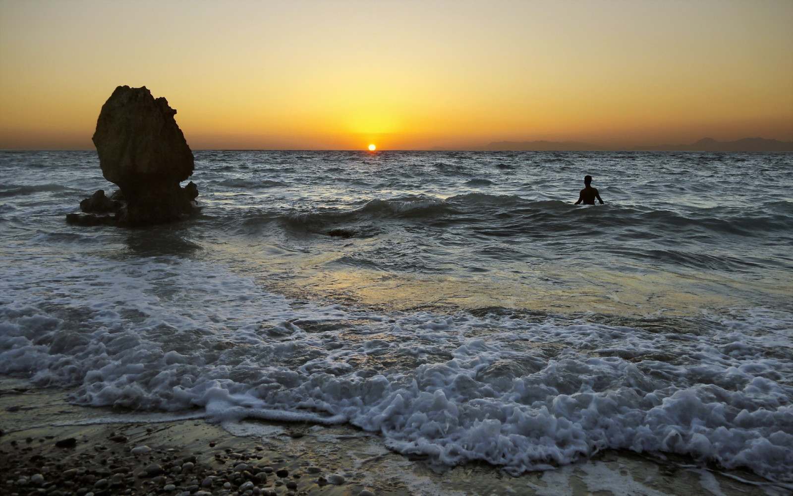 apus de soare, peisaj, mare, oameni