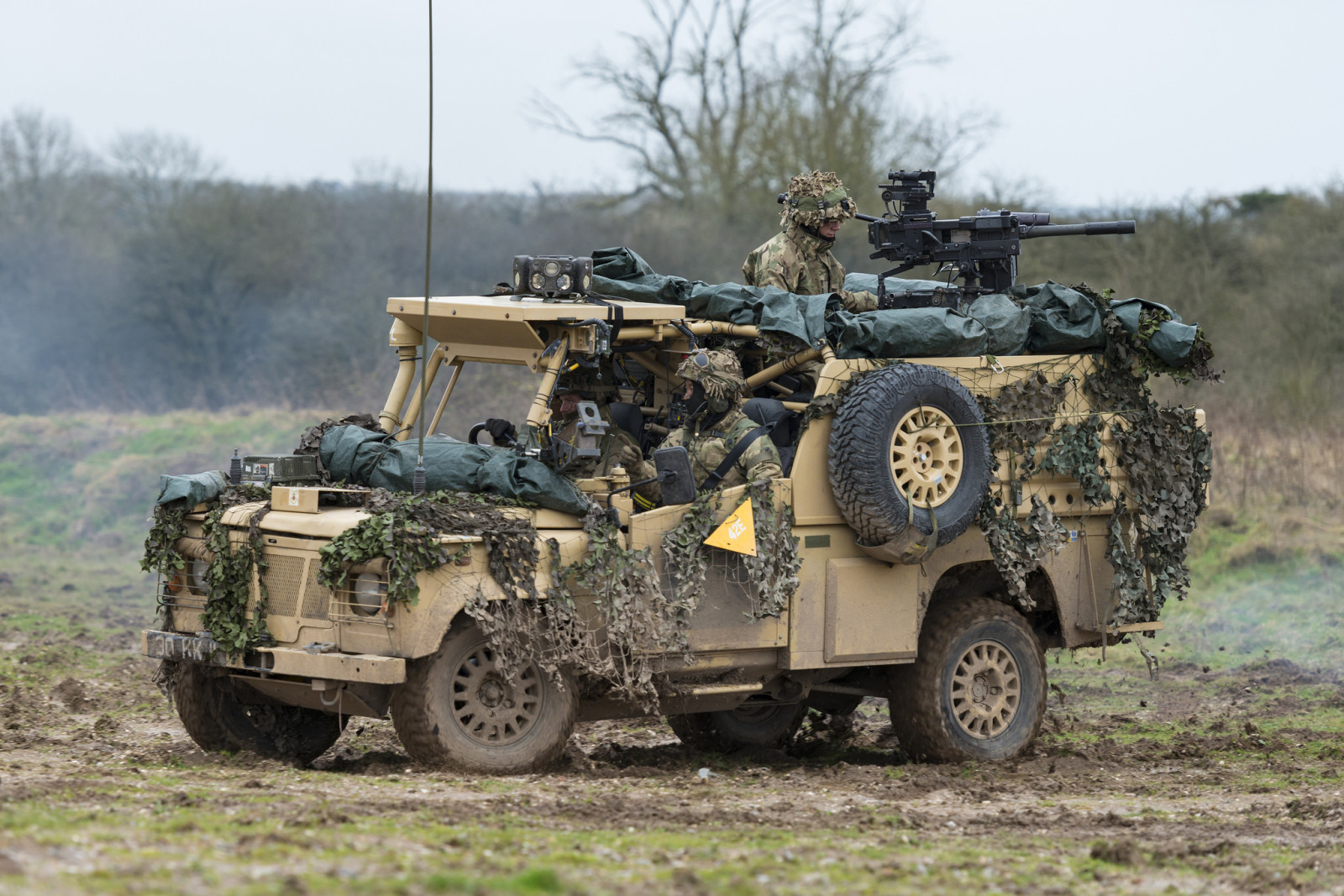 Panzerwagen, Soldaten, Land Rover