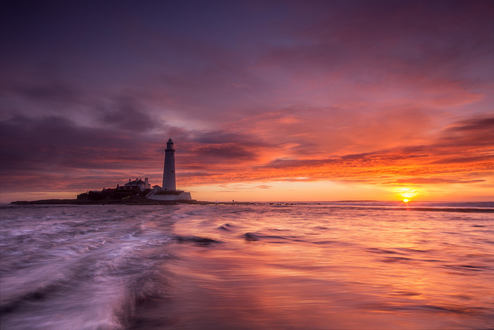 le coucher du soleil, mer, Phare, Angleterre, Royaume-Uni, Whitley Bay