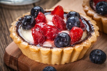 basket, berries, blueberries, cream, delicious, dessert, strawberry, sweet