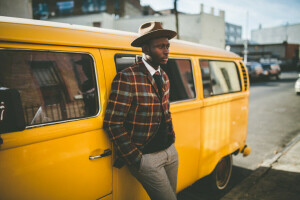 carros, ciudad, ojos, sombrero, chaqueta, labios, masculino, espejo