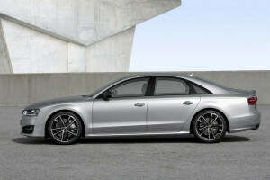 2015, Audi, S8 mere