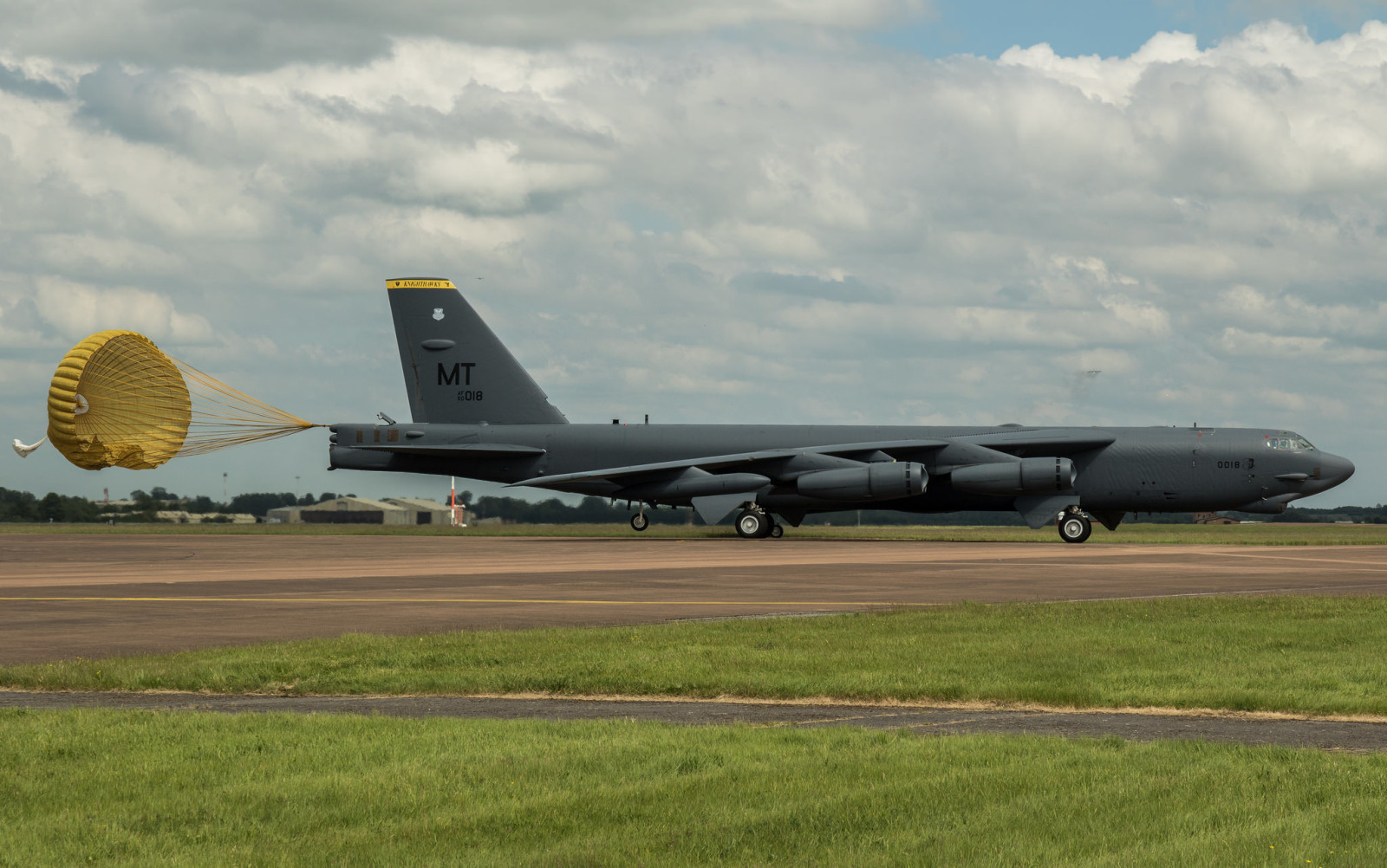 Bommenwerper, Boeing, STRATO fort, zwaar, Parachute, B-52H