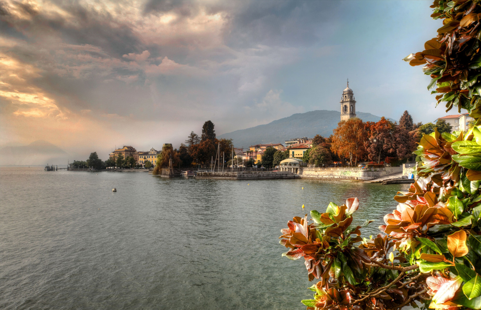 the sky, the city, lake, trees, leaves, Italy