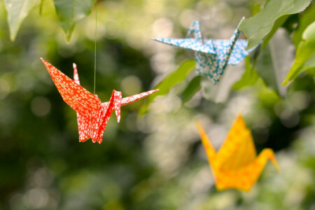 bokeh, cranes, leaves, origami