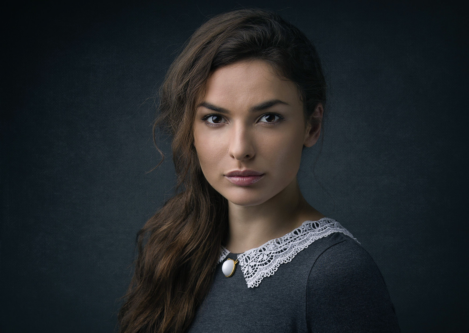 portrait, aux yeux bruns, Kate, Studio