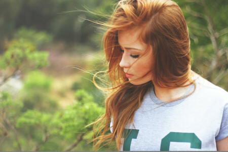 fille, rouge, T-shirt