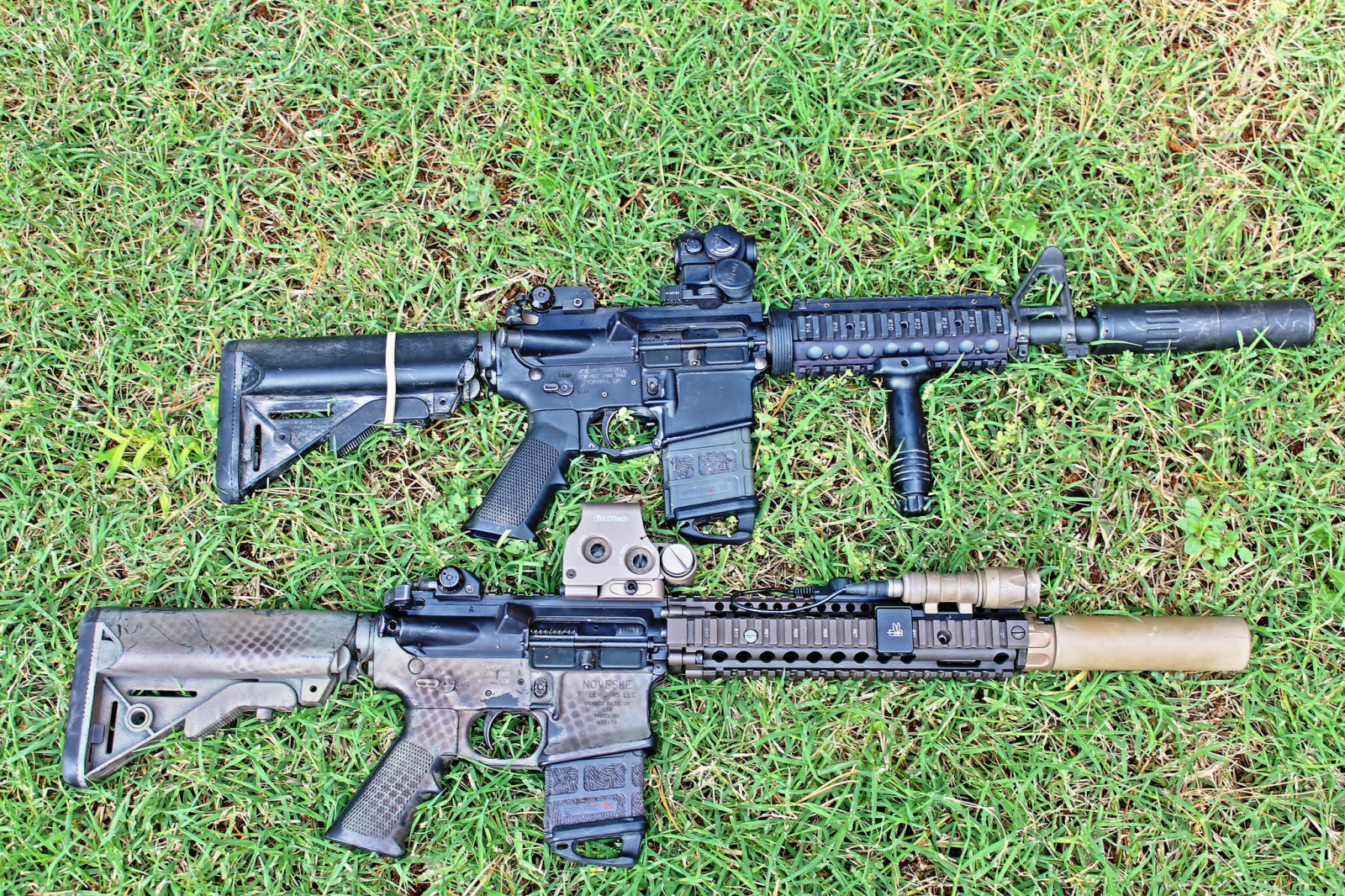 bronie, karabin, ar-15, atak