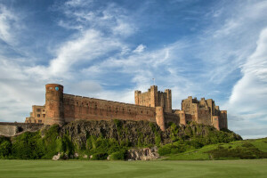 Bamburgh Castle, slot, Skotland, himlen