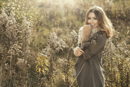 Herbst, schön, Mantel, Mädchen, Gras, Natur, Rus, Lächeln