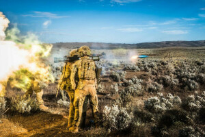 Soldats, armes