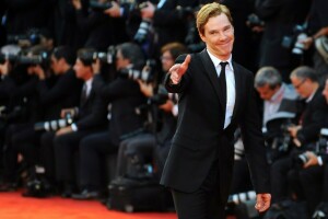 Benedict Cumberbatch, Britse acteur, gebaar