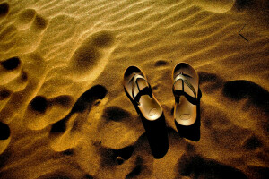 χρυσός, sand.flip flops, πλάκες