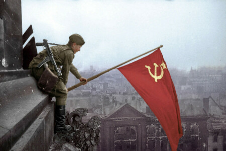 Berlijn 1945, Russische soldaten, De Rijksdag, De overwinningsbanner, zege