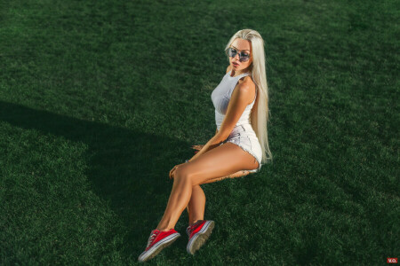 blond, figur, pige, briller, frisure, Kristina Viktorovna, græsplæne, ben