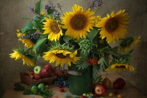 manzanas, Serbal, girasoles