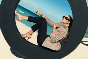 plage, bracelet, Lauren Budd, modèle, pose, mer, style, des lunettes de soleil