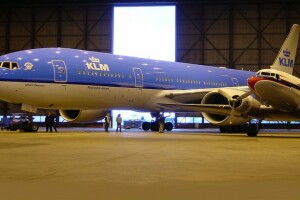 300, 777, AirFrance, Boeing, motore, Hangar, KLM, persone