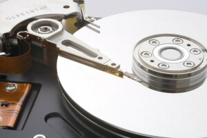 Veri, hard disk, bilgi, metal