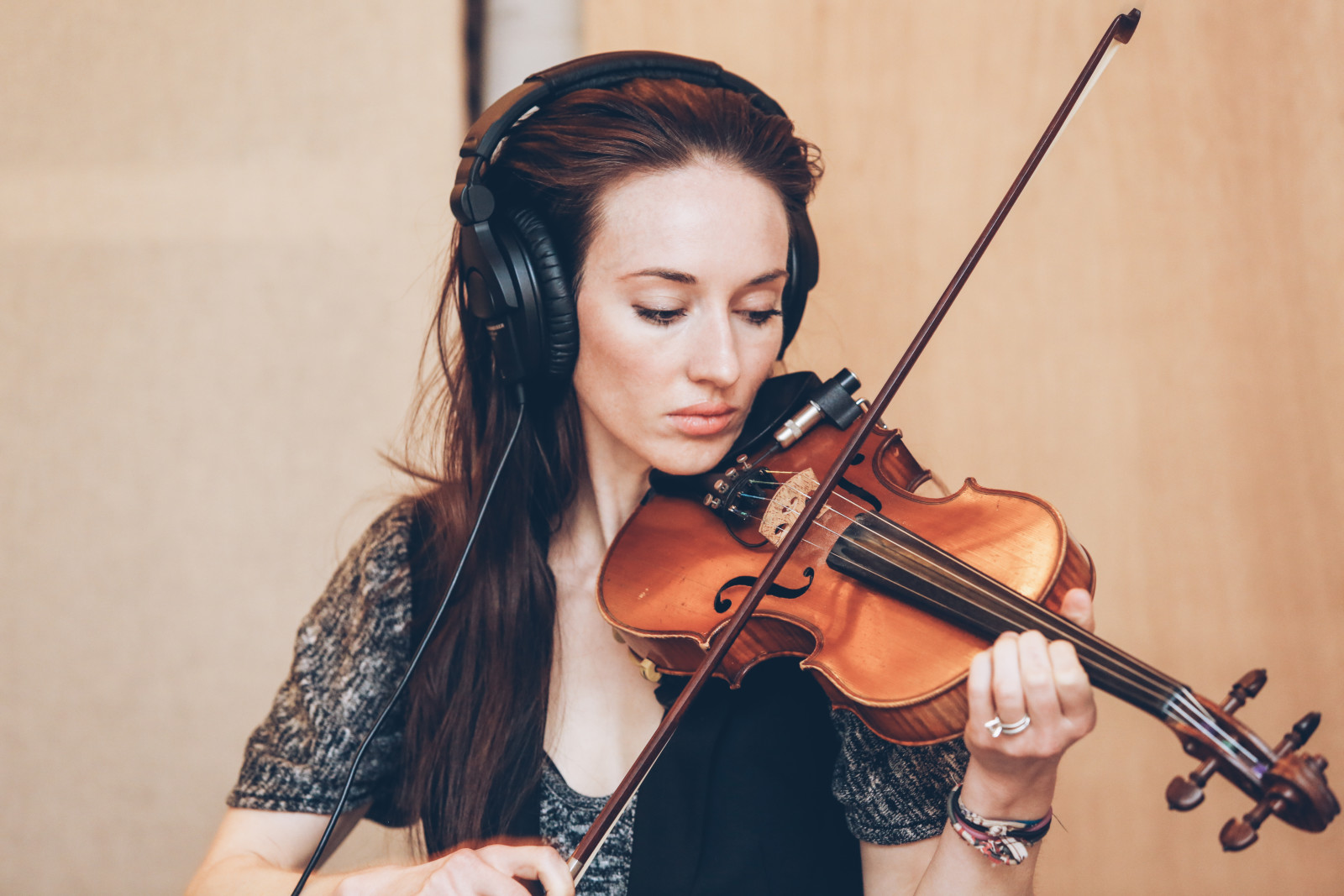 fille, La musique, violon