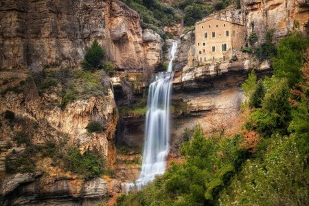 benedictino, waterfalls