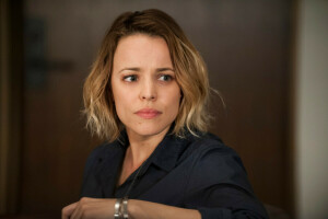 Άνι Μπεζεζερίδη, Rachel McAdams, Αληθινός ντετέκτιβ