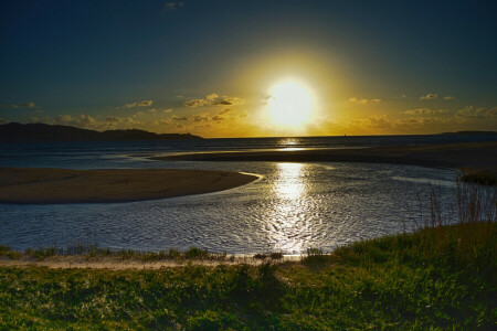 Bahía, horizonte, el sol