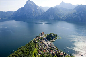 Austria, home, lake, mountains, panorama, shore, the view from the top, Traunkirchen