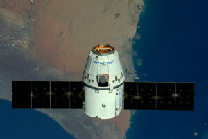 Dragon SpaceX, terra, privato, navicella spaziale, superficie