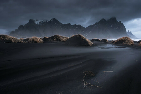 svart sand, skyer, gress, Island, fjellene, Stockksness, himmelen, Vestrahorn