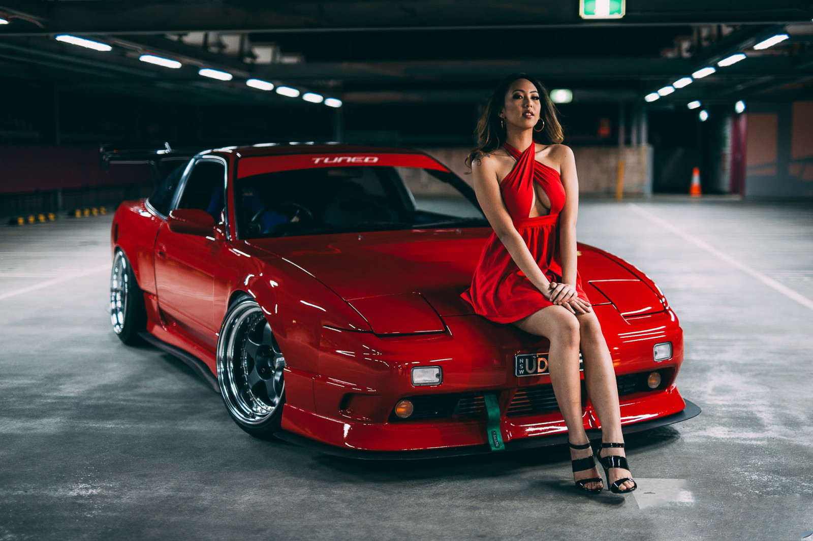 girl, BEAUTY, red, car, model, hair, body, legs