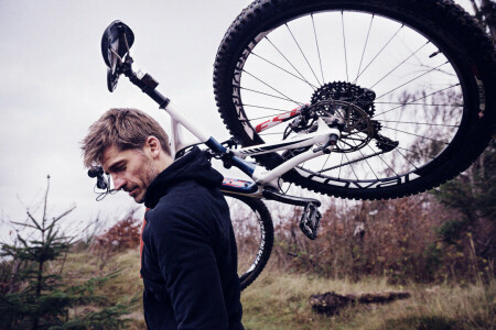 acteur, bicyclette, la nature, Nikolaj Coster-Waldau, photographe, Bulletin rouge, Simon Emmett