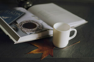 Buch. Bild, Tasse, Becher, Blatt, Weiß