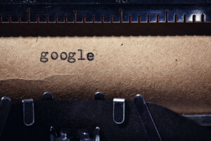 Google, Tinte, Papier, Schreibmaschine