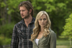 Demander, mordu, Greyston Holt, Laura Vandervoort, The Greyston Holt, les séries