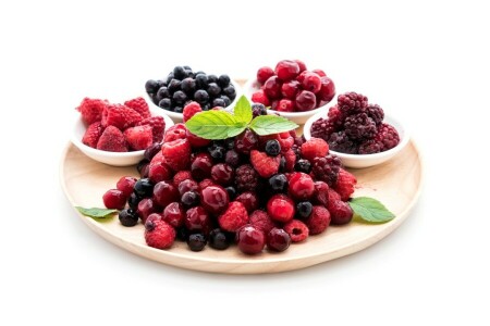 berries, leaves, vitamins