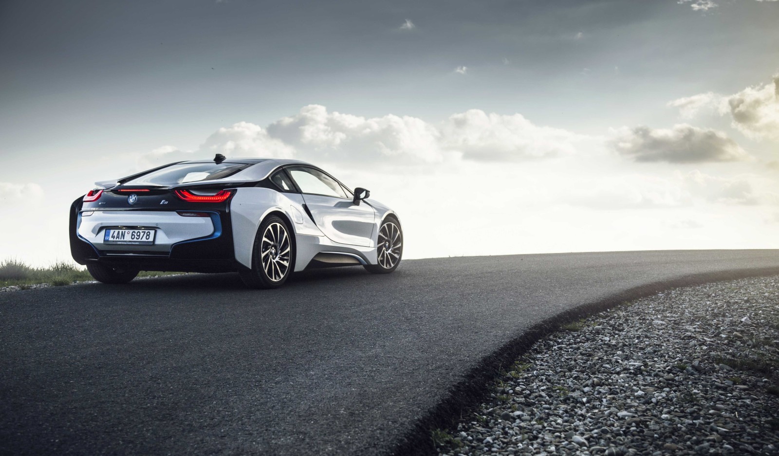 la carretera, nubes, el sol, espalda, rueda, BMW i8