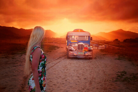 bus, girl, Inese Stoner