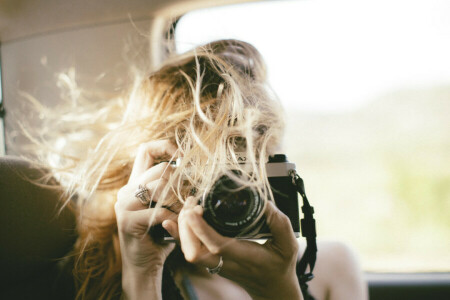 blonde, ring, the camera