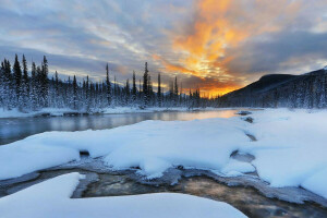 Albert, Banff Nationalpark, Kanada, Berge, Fluss, Schnee, Bäume, Winter