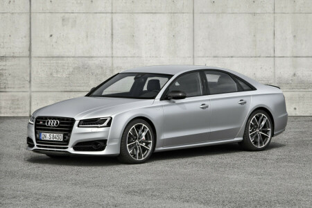 2015, Audi, S8 více