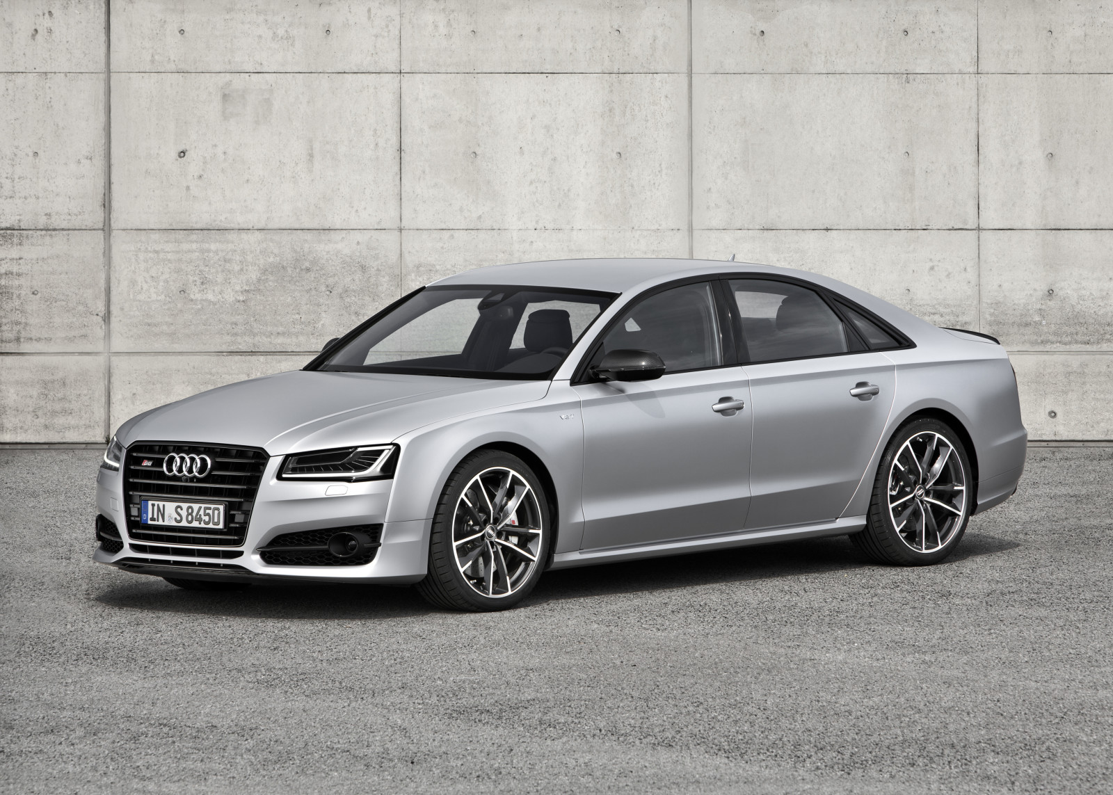 Audi, 2015, S8 mer