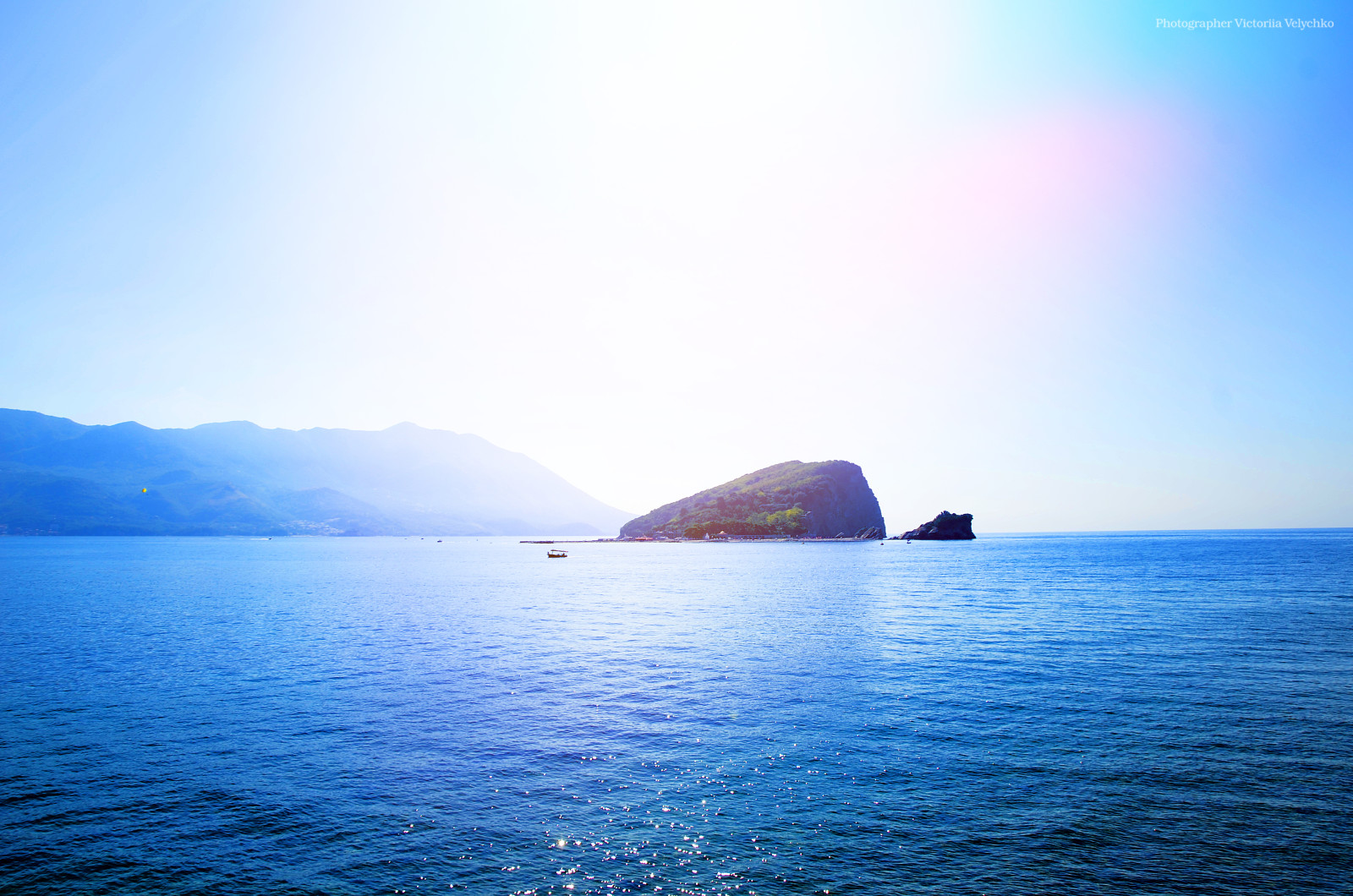 il cielo, estate, mare, isola, montagne, acqua, il Sole, Montenegro